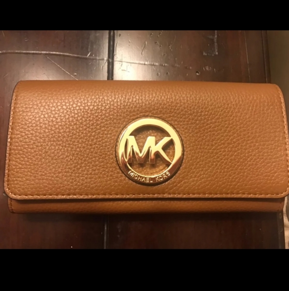 Michael Kors wallet